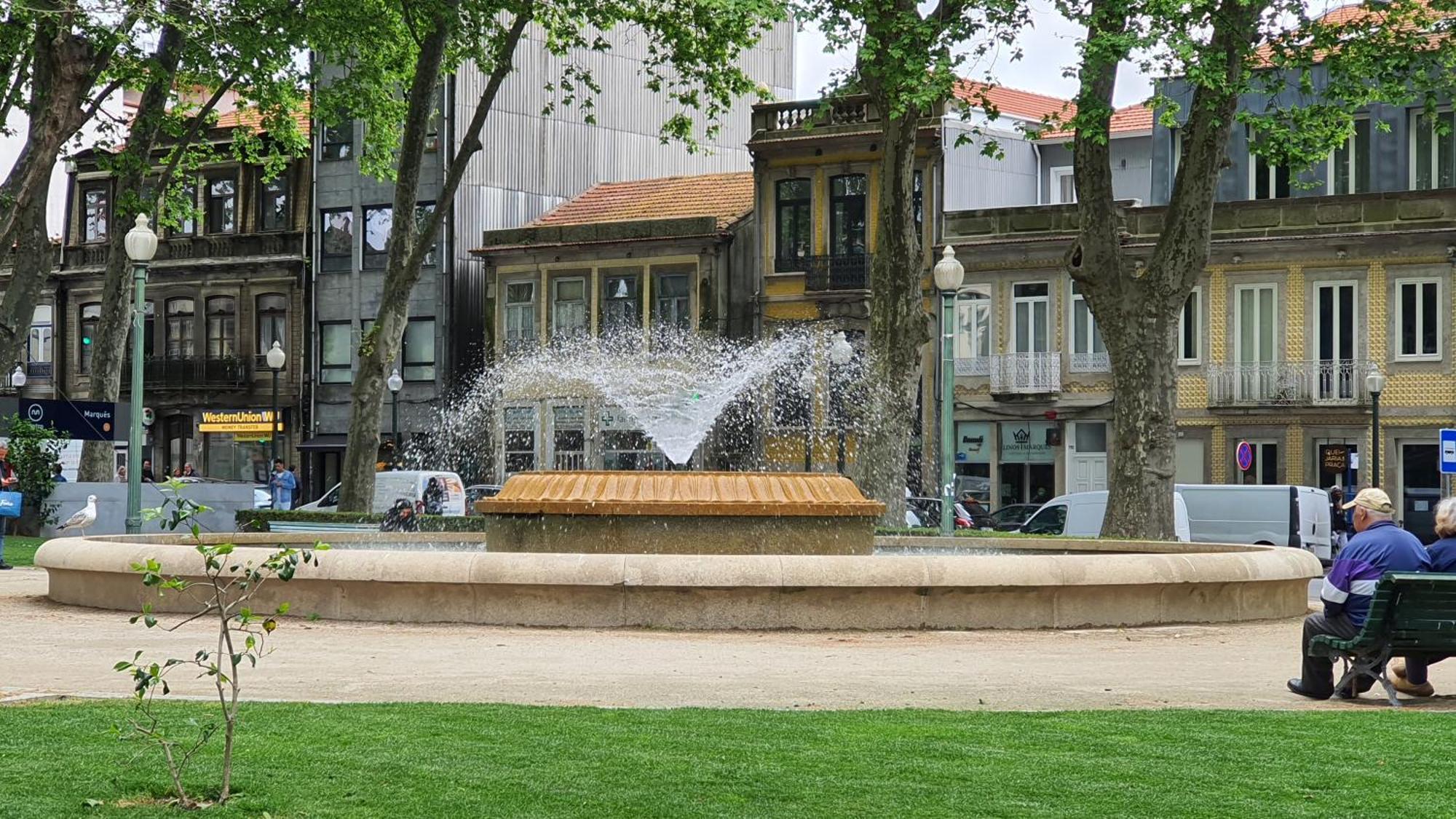 Downtown Porto With Parking Free Next To Subway Lejlighed Eksteriør billede